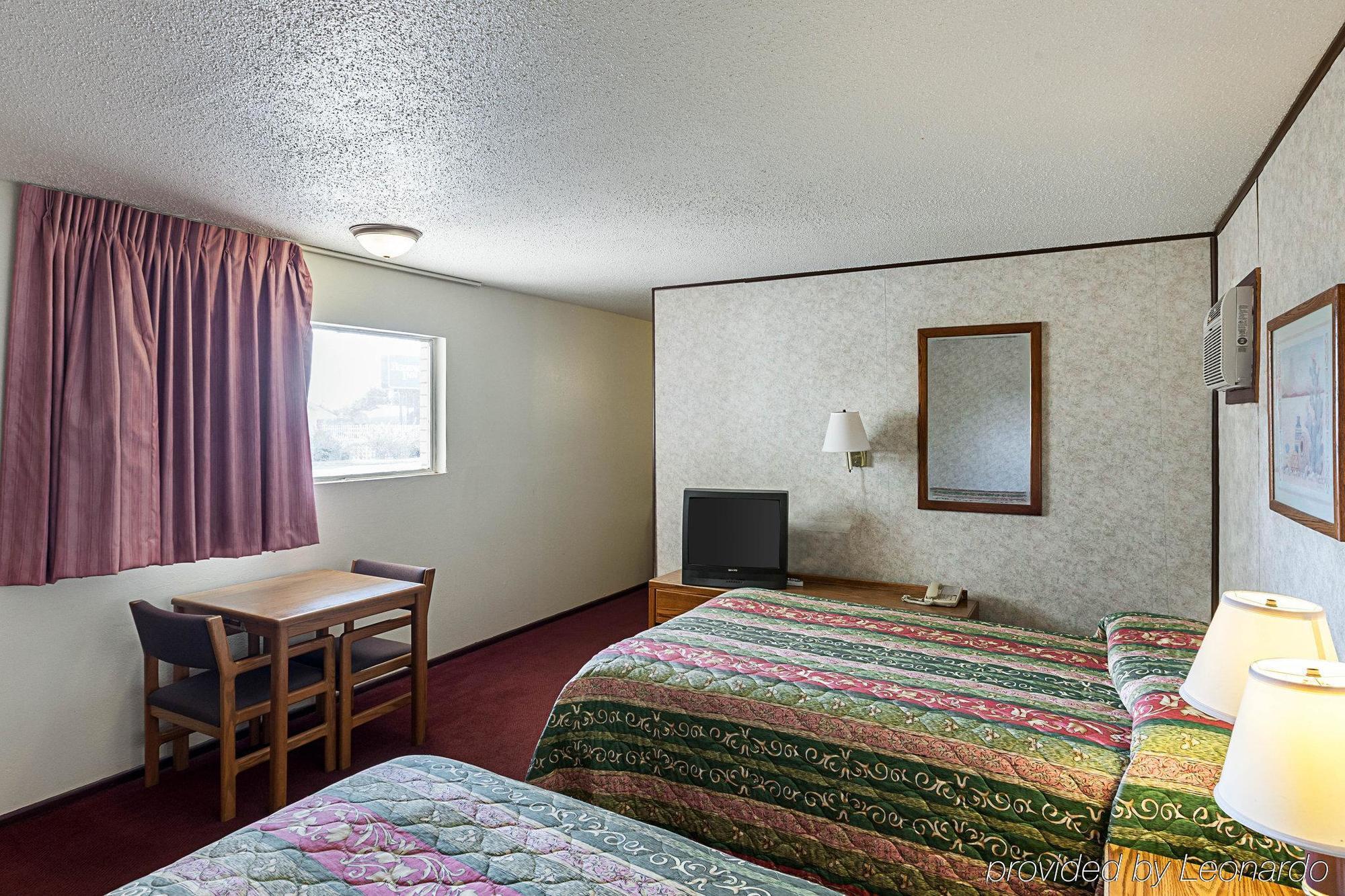 Hotel 6-childress, Tx 2*