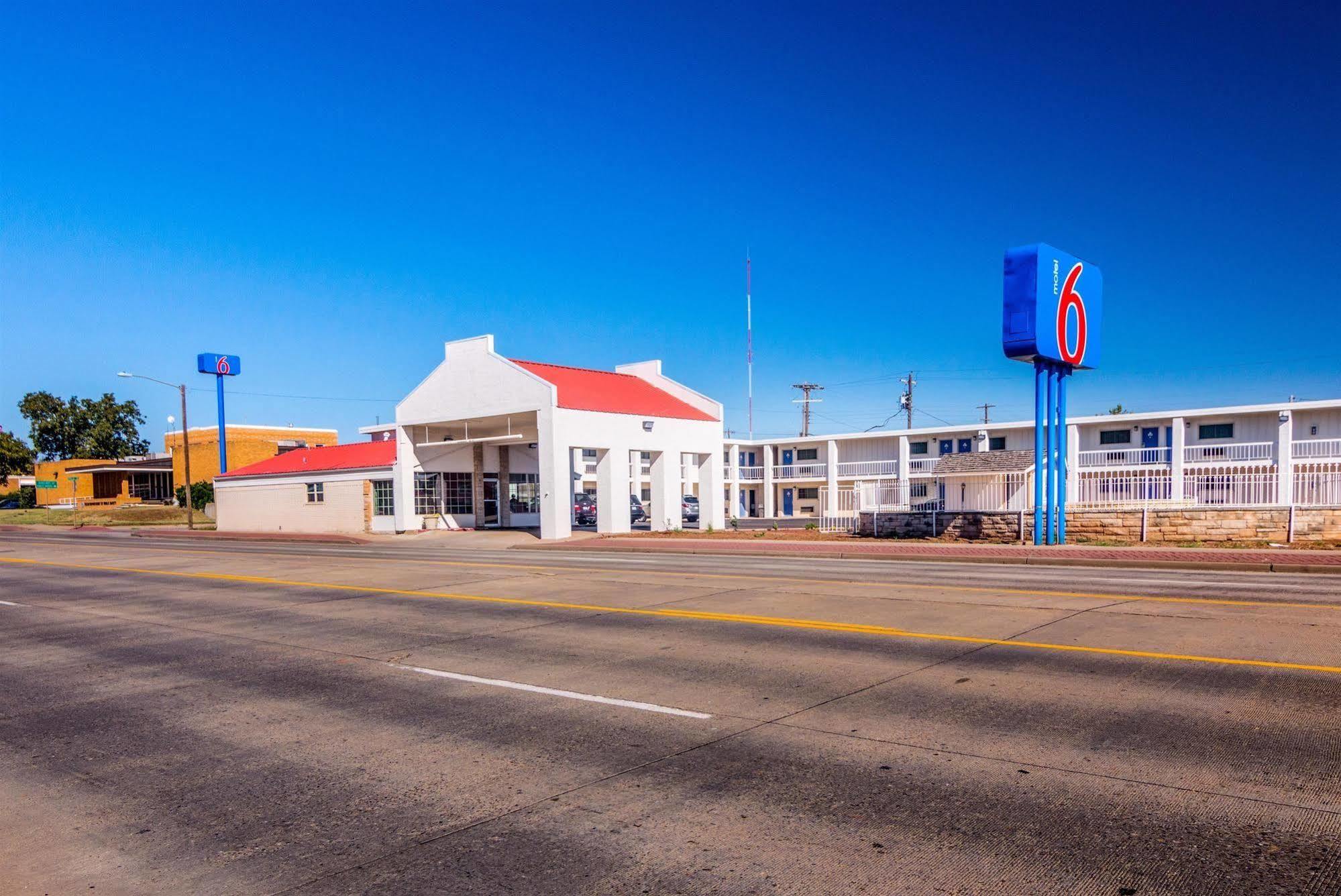 Hotel 6-childress, Tx
